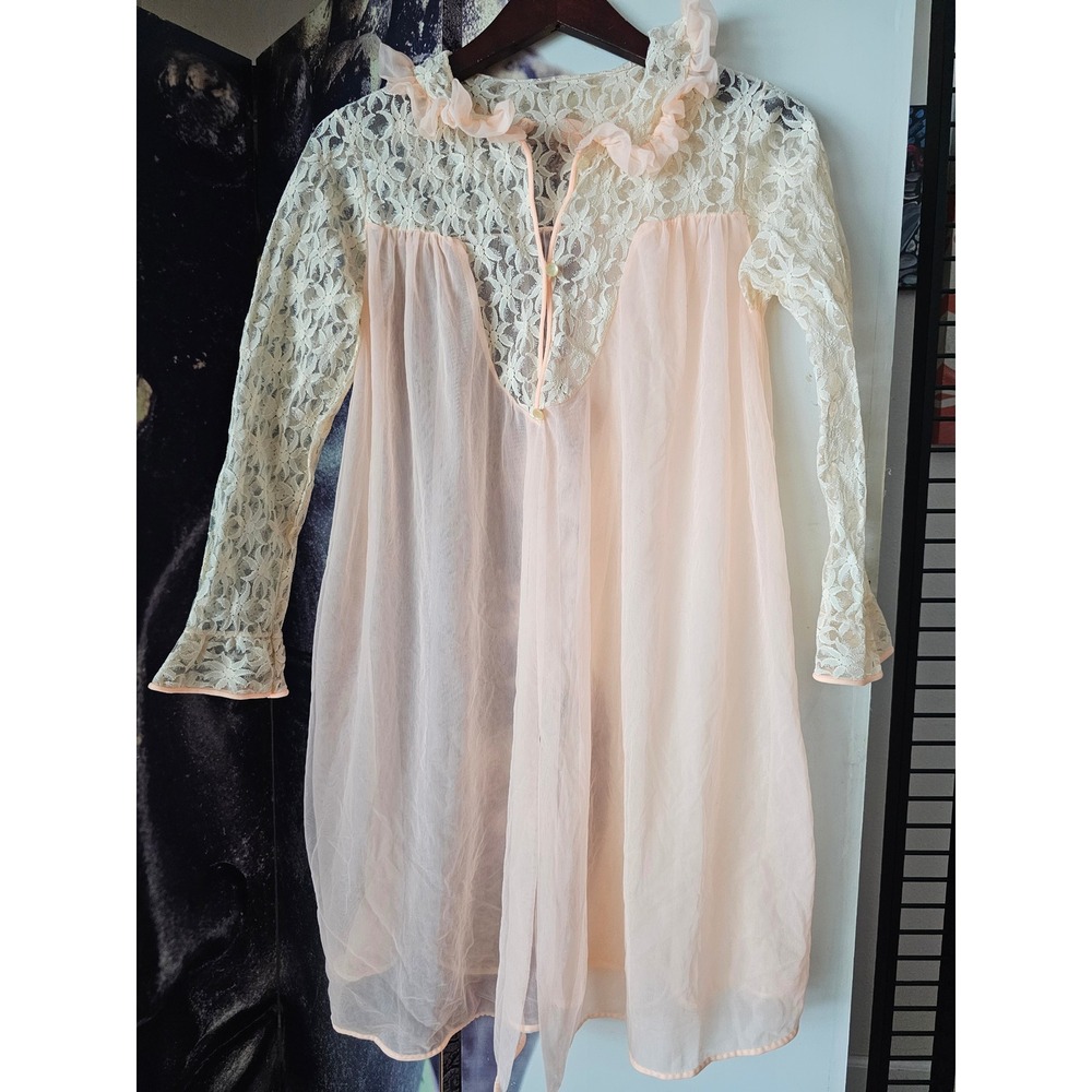 Vintage Sheer Lace Babydoll Nightgown Peach Cream Ruffle Long Sleeve Peignoir XS
